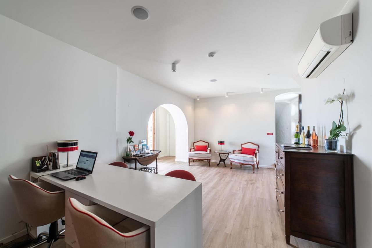 קארבואירו Castelo Guest House מראה חיצוני תמונה